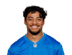 Sione Vaki headshot