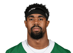 Donovan Edwards headshot